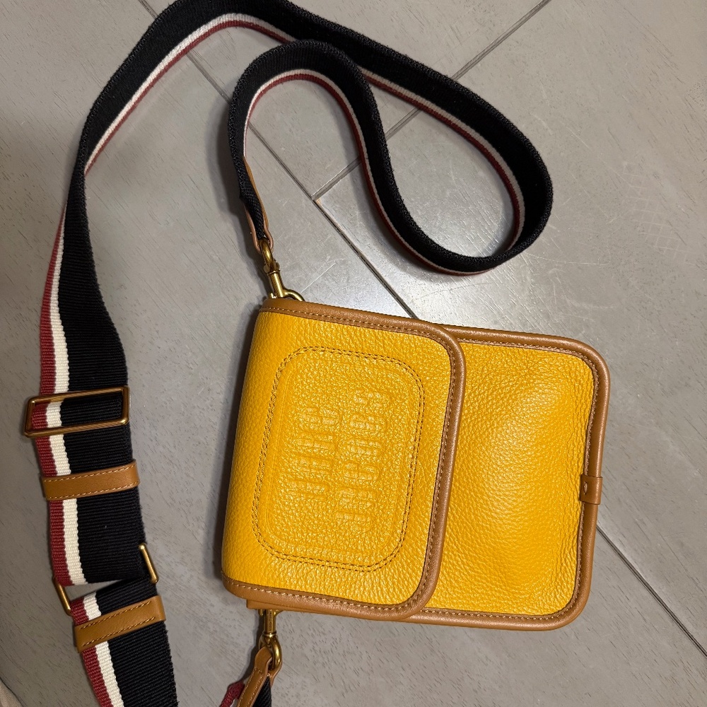 Spring Special🌷Marc Jacobs (small) crossbody bag in mustard